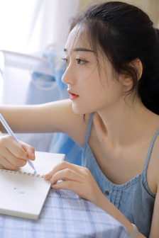 公交车扒开稚嫩挺进去J赵知梨
